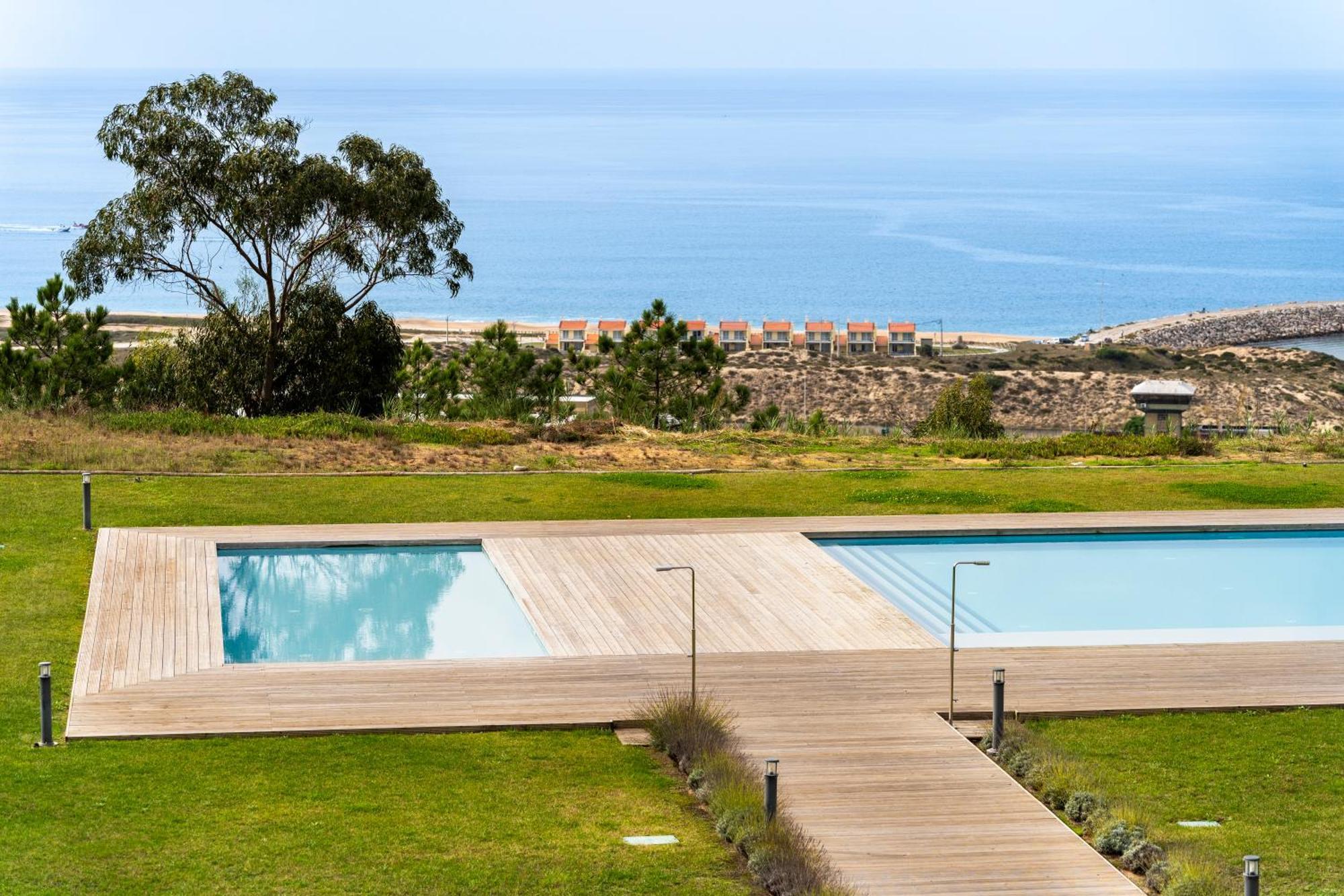 Mar A Vista - Condominium With Pool, Gym And Sea Views Nazaré Szoba fotó